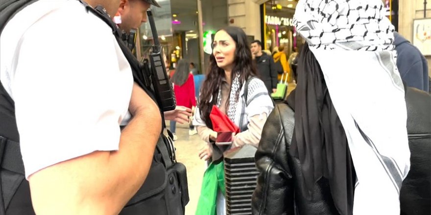 Londra'da Filistin bayrağı taşıyan kadın sözlü ve fiziksel saldırıya uğradı
