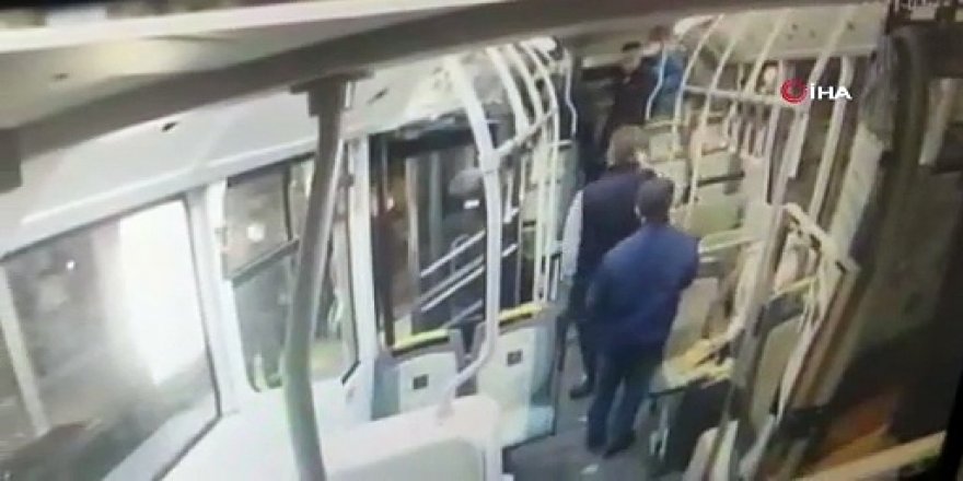 HES kodu yüzünden otobüste yolcuyu bıçakla yaraladı