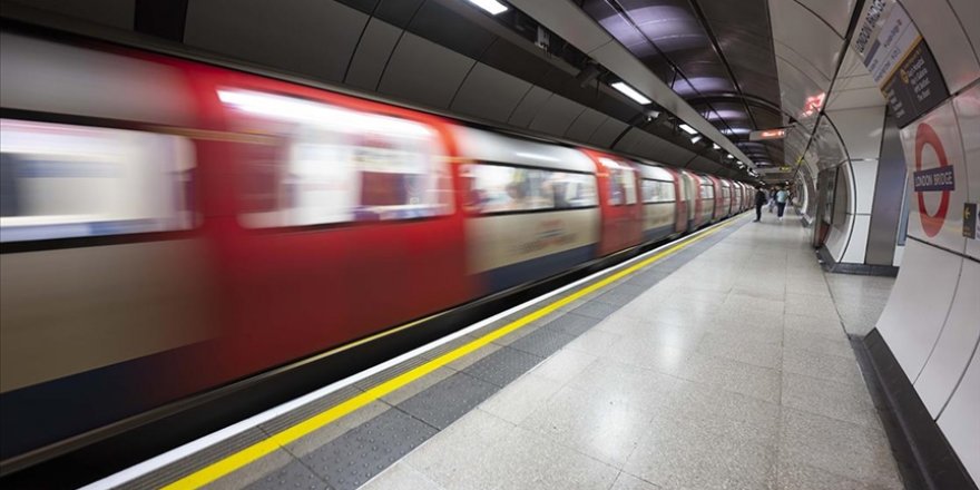 İngiliz polisi, Londra metrosunda Filistin yanlısı slogan atılması üzerine soruşturma başlattı
