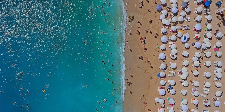 Antalya'ya gelen turist sayısı 14,5 milyonu geçti