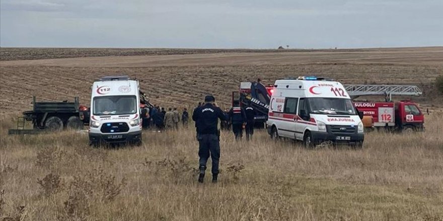 Edirne'de askeri aracın devrilmesi sonucu yaralanan askerlerden biri şehit oldu