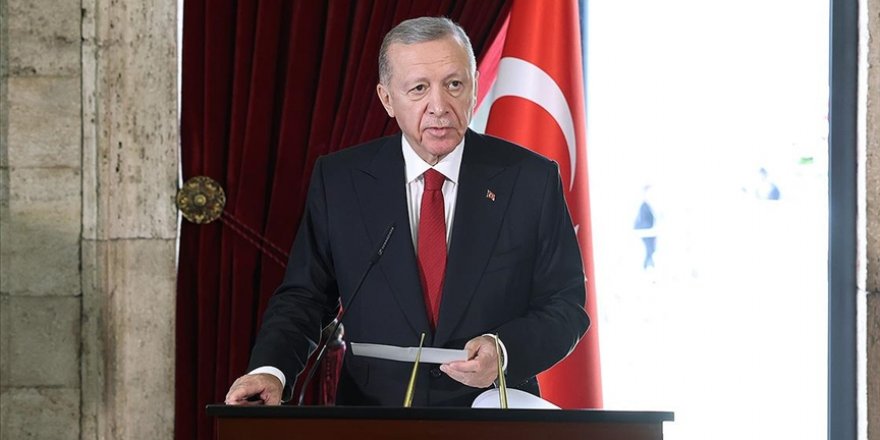 Cumhurbaşkanı Erdoğan: Cumhuriyet'imizin ikinci asrını Türkiye Yüzyılı ile taçlandırmakta kararlıyız