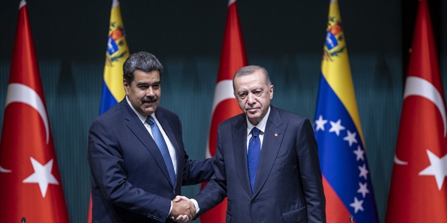 Venezuela Devlet Başkanı Maduro'dan, Cumhurbaşkanı Erdoğan'a kutlama mesajı