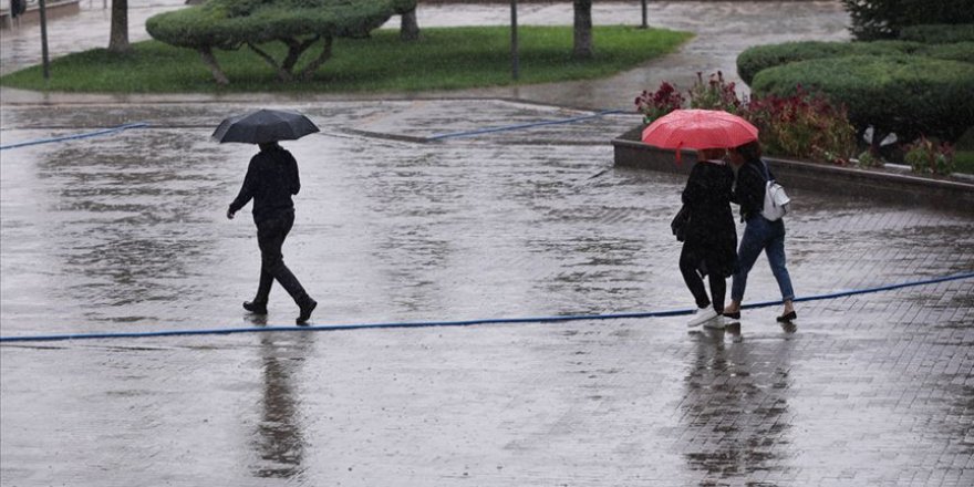 Yağışlı hava geliyor, sıcaklıklar azalıyor