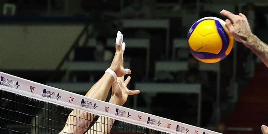 Voleybolda derbi heyecanı