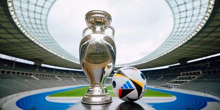 UEFA, EURO 2024'ün resmi maç topunu tanıttı