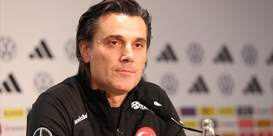 A Milli Futbol Takımı'nın uçağı Montella'nın abisi rahatsızlanınca Münih'e indi