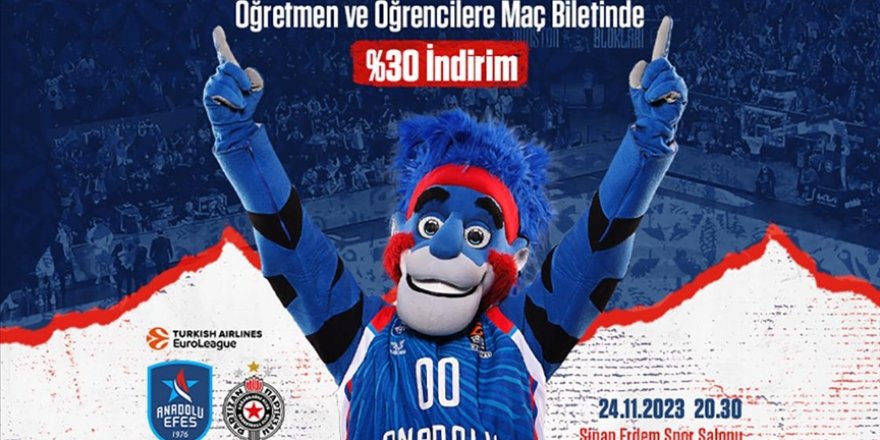 Anadolu Efes'ten Öğretmenler Günü jesti