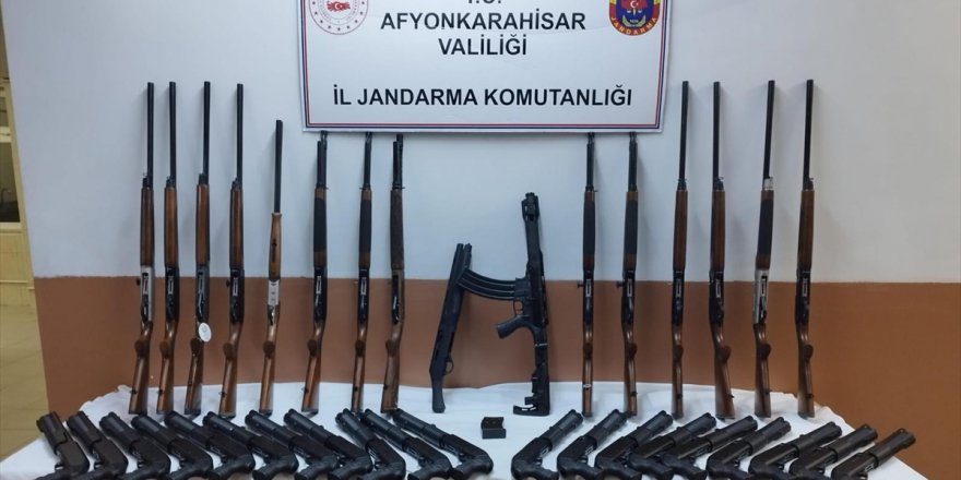 Afyonkarahisar'da kaçak silah operasyonunda 1 kişi yakalandı