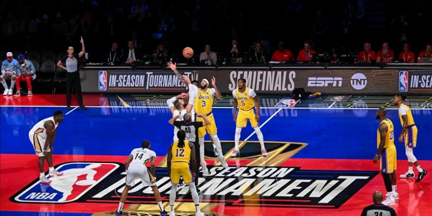 NBA sezon içi turnuvasında Lakers ve Pacers finale yükseldi