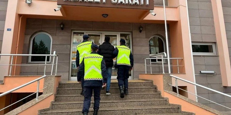 Ankara ve İzmir'deki uyuşturucu operasyonunda 8 şüpheli yakalandı