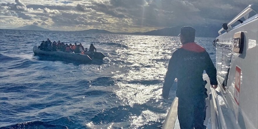 Bodrum açıklarında 136 düzensiz göçmen kurtarıldı