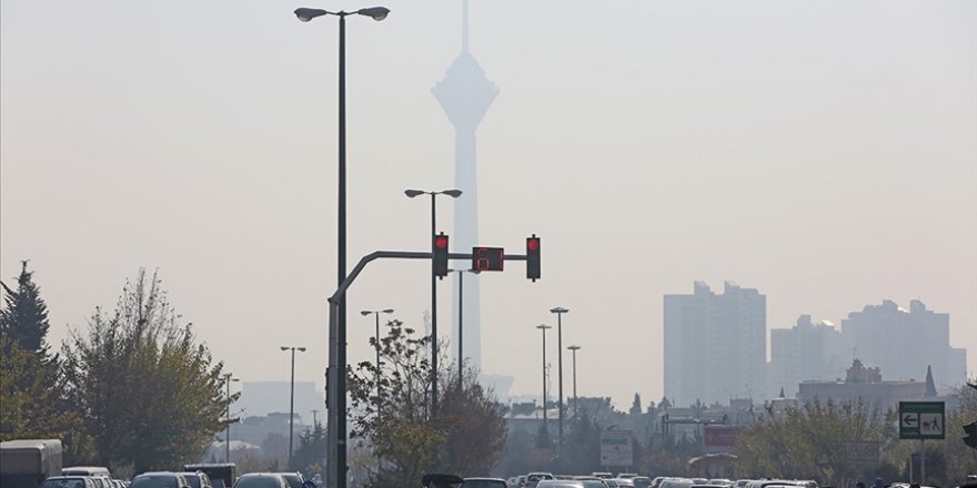 Tahran’da hava kirliliği "kırmızı alarm" seviyesinde