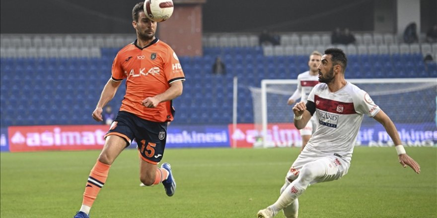 RAMS Başakşehir, EMS Yapı Sivasspor'u mağlup etti