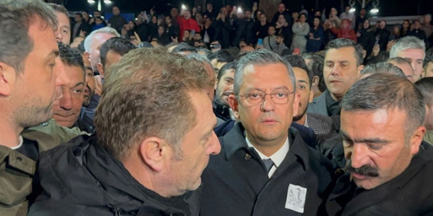 Özgür Özel şehit cenazesinde protesto edildi