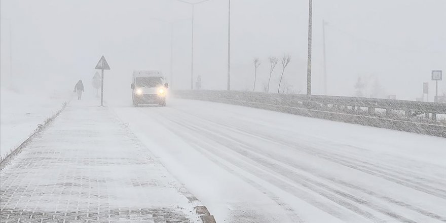 Kop Dağı Geçidi ulaşıma açıldı