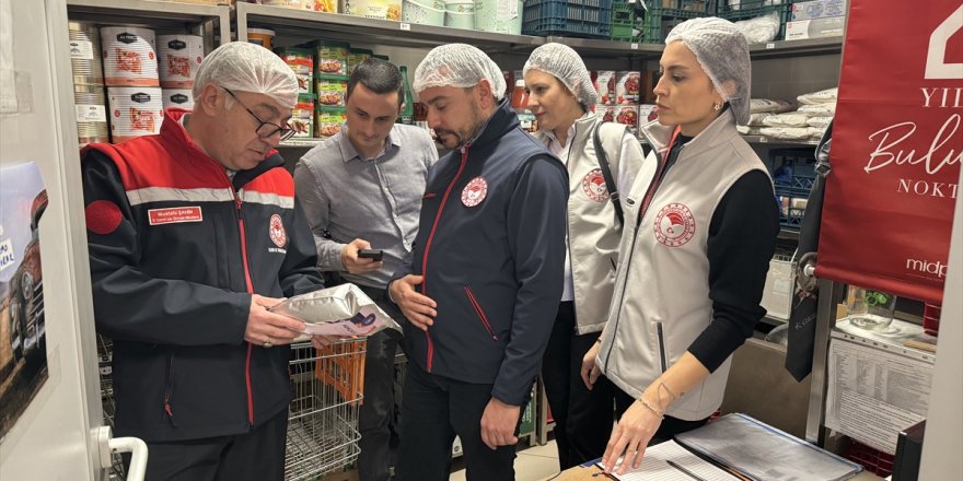 İzmir'de yılbaşı öncesinde gıda güvenliğine yönelik denetimler sürüyor