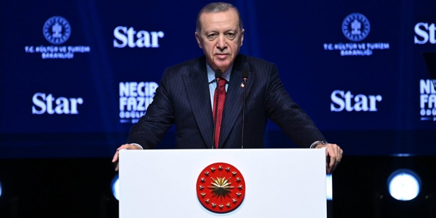 Cumhurbaşkanı Erdoğan: Türk sporunun tartışmalarla değil başarılarla gündeme gelmesini arzu ediyoruz