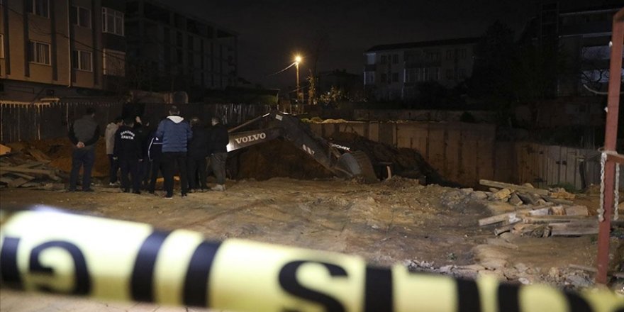 Üsküdar'da inşaat alanındaki toprak kayması nedeniyle bir bina boşaltıldı