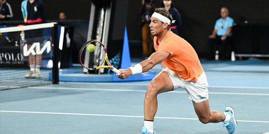 Rafael Nadal, 349 gün sonra kortlara galibiyetle döndü