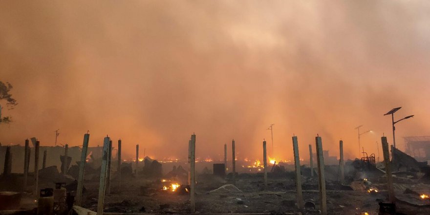 Bangladeş'teki Kutupalong Mülteci Kampı'nda yangın: 3 ölü