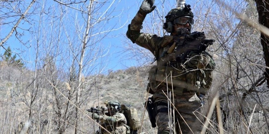 Fırat Kalkanı ve Zeytin Dalı bölgesinde 6 PKK/YPG'li terörist etkisiz hale getirildi