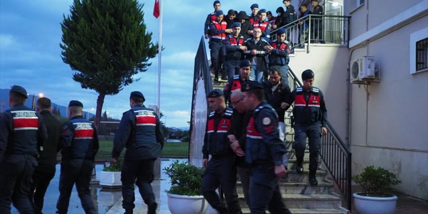 Aydın'daki "yeşil reçeteli ilaç" operasyonunda 8 kişi tutuklandı