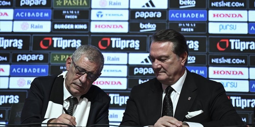 Beşiktaş, yeni teknik direktörü Fernando Santos'la sözleşme imzaladı