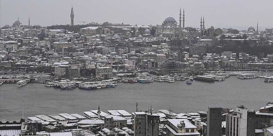 İstanbul'da cuma ve cumartesi günleri hafif kar yağışı bekleniyor