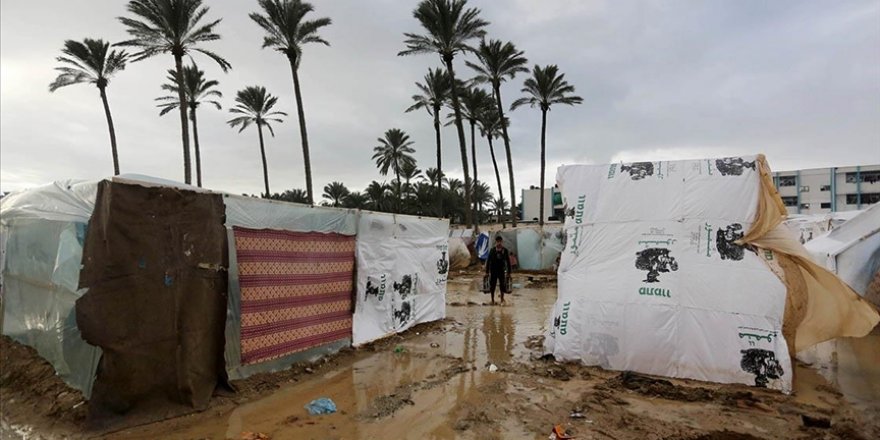 Filistinliler, Gazze'deki göletin taşması ve evlerin atık sular altında kalmasından endişeli