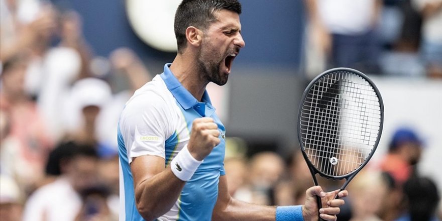 Son şampiyon Djokovic, Avustralya Açık'a galibiyetle başladı