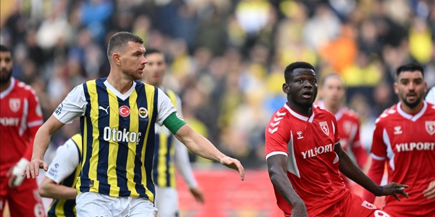 Fenerbahçe'den zirve yarışında kritik puan kaybı
