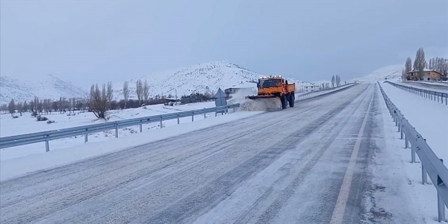 Doğu Karadeniz'de 220 köye ulaşım sağlanamıyor