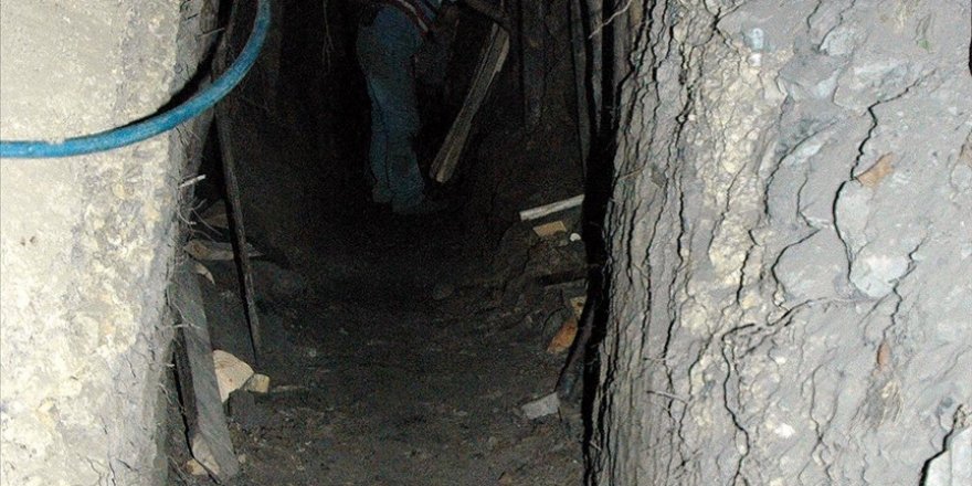 Mali'de kaçak altın madeninin çökmesi sonucu 70 kişi öldü