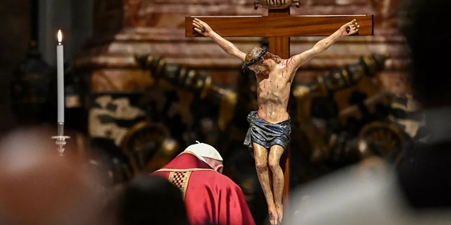 Papa'nın Paskalya mesajı: Pandemi döneminde hâlâ çatışmak ve silahlanmak skandaldır