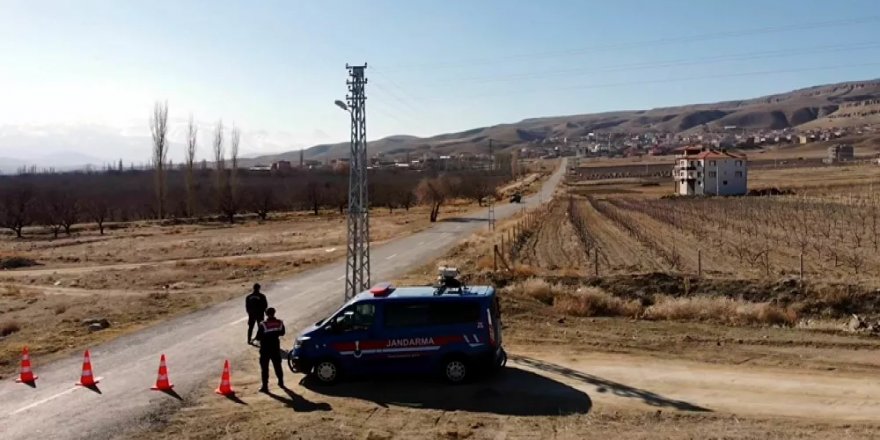 Hayır yemeği pişiren aşçıda mutant virüs çıktı, köy karantinaya alındı