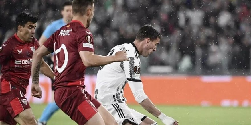 Namağlup lider Bayer Leverkusen, Münih'i 3-0 yendi