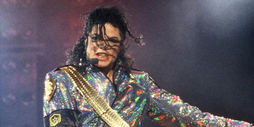 Michael Jackson'ın müzik kataloğunun yarısı yaklaşık 600 milyon dolara satıldı