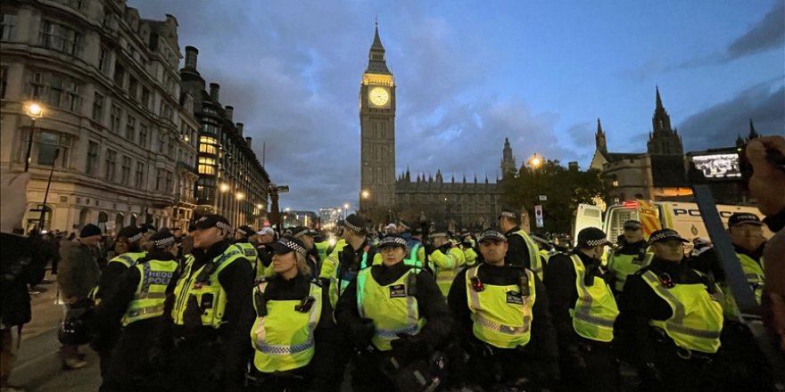 İngiltere'de 7 Ekim'den sonra Müslüman karşıtı nefret vakaları 3 kattan fazla arttı