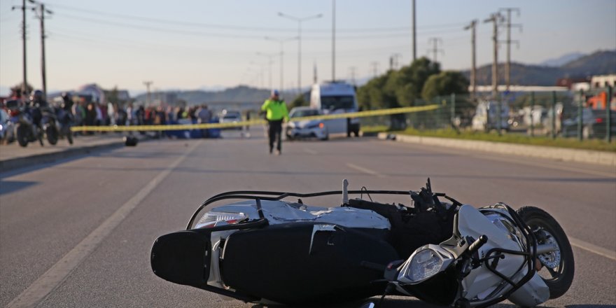 Muğla'da otomobille motosiklet çarpıştı, 2 çocuk öldü