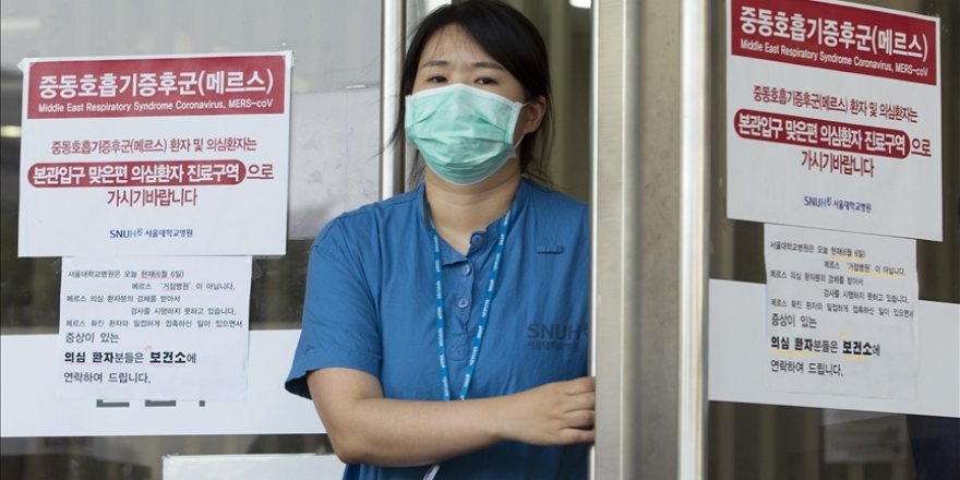 Güney Kore'de hükümet istifasını sunan binlerce doktora göreve dönmeleri için 4 gün süre tanıdı