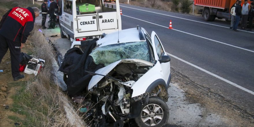 Uşak'taki trafik kazasında 1 kişi öldü, 2 kişi yaralandı