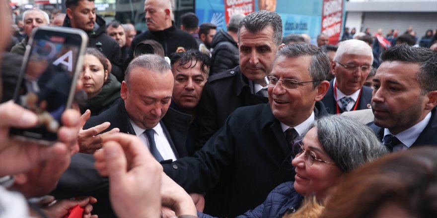CHP Genel Başkanı Özel, Uşak'ta Halk Buluşması'nda konuştu