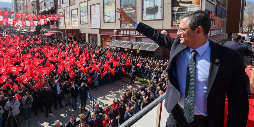 CHP Genel Başkanı Özgür Özel, partisinin Kütahya Halk Buluşması'nda konuştu