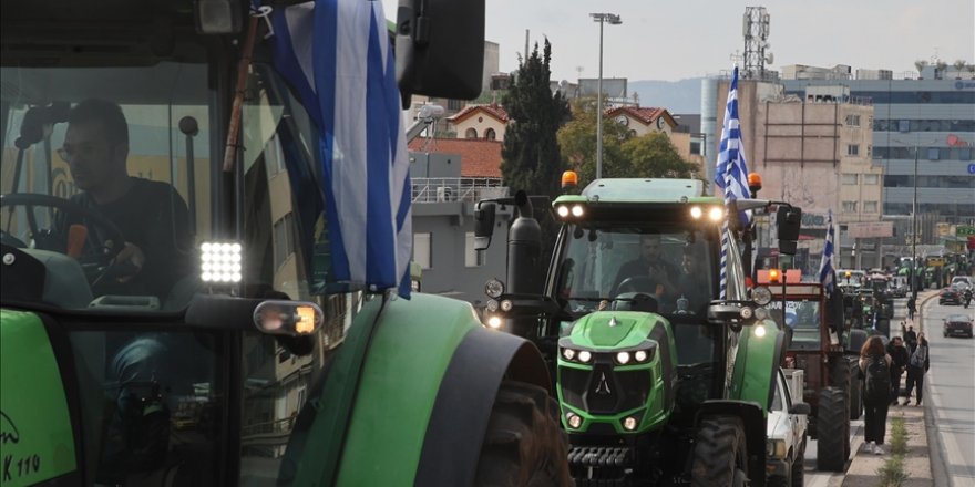 Yunanistan'da çiftçiler sektörleri için yasal düzenleme ve mali destek talep ediyor