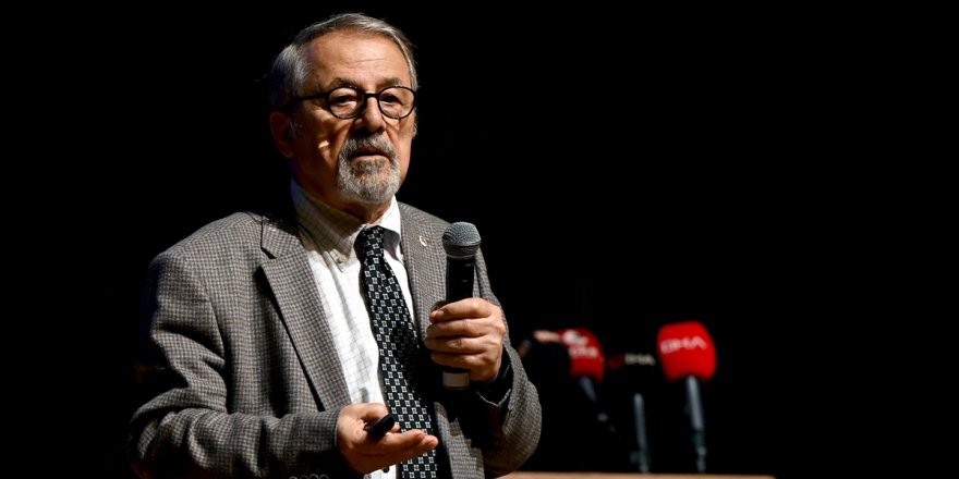 Prof. Dr. Naci Görür, İzmir'de "Deprem ve Dirençli Kentler" söyleşisinde konuştu