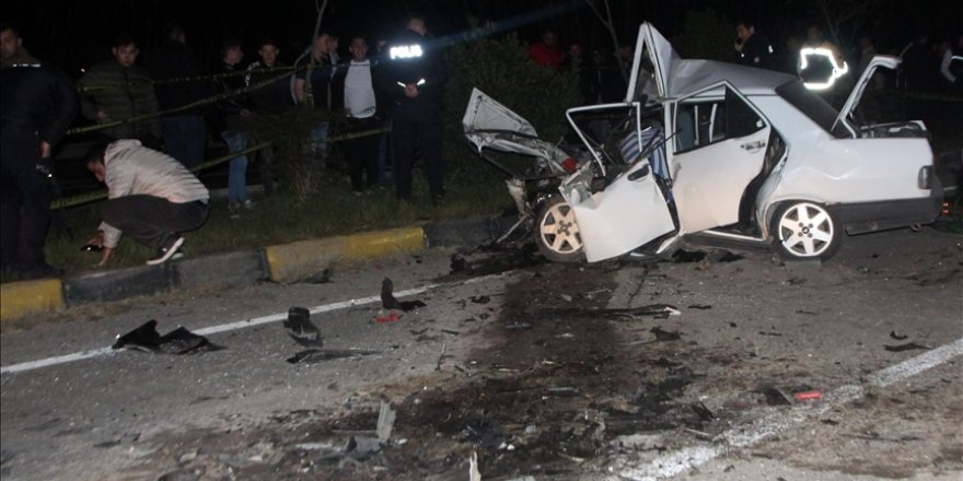 Antalya'da zincirleme trafik kazasında 3 kişi hayatını kaybetti