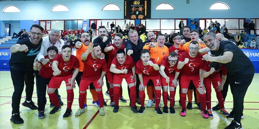 Down Sendromlu Futsal Milli Takımı, Trisome Oyunları'nda finale çıktı