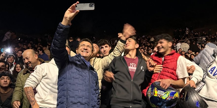 Bodrum'da "Mehmet Tosun Gönüllüleri" konser düzenledi