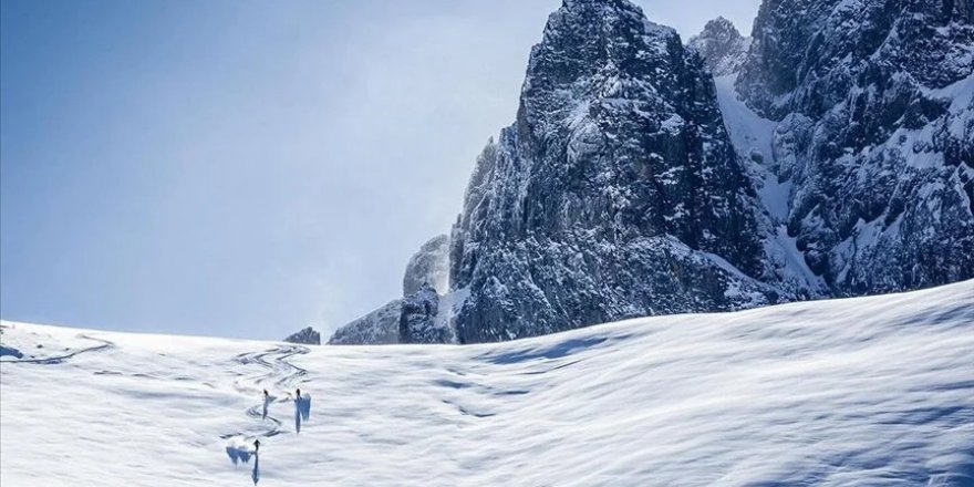 Kaçkar Dağları'ndaki heliski etkinliğinde 13. hafta heyecanı yaşanıyor